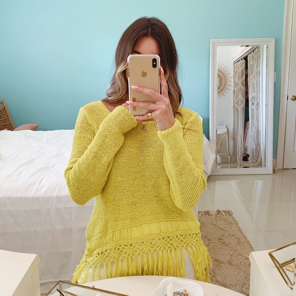 Boston Proper↠Lime Green Knit Frayed Sweater - Picture 2 of 7